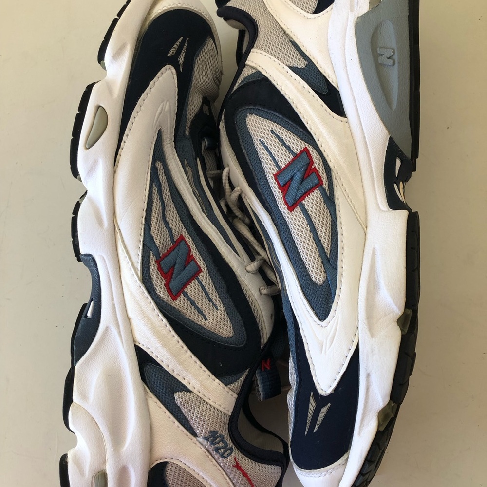 Women’s Size 13, Men’s Size 11.5 Vintage, Retro New Balance Running Shoes